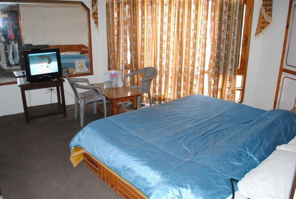 Hadimba Way Manali - Top Rated And Most Awarded Property In Manali !! Balcony Rooms 外观 照片